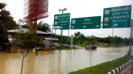 Übersschwemmung nach starken Regenfällen im Süden von Thailand